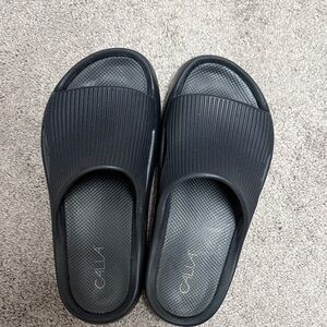 CALIA by Carrie Underwood Black Slide Sandals